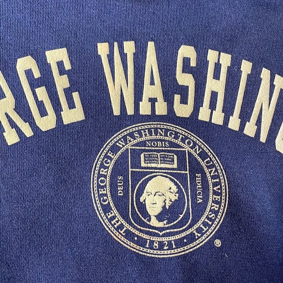GW University Crewneck - Picture 3 of 3